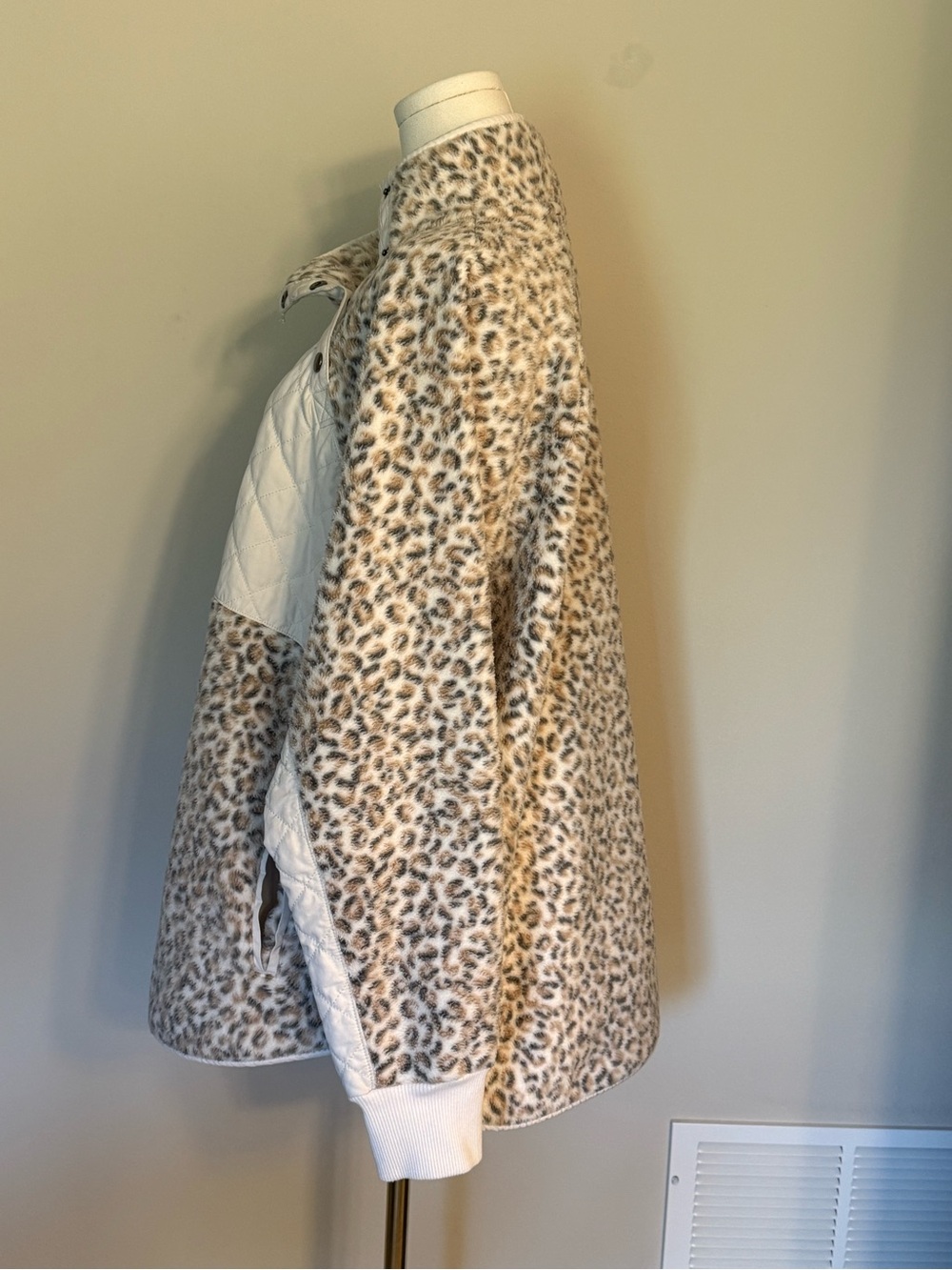 Abercrombie & Fitch XXL Leopard Sherpa Quilted Snap Neck Pullover Fleece Jacket - Picture 2 of 11